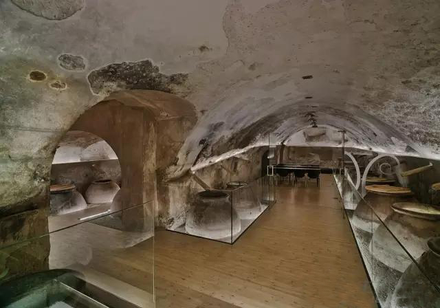 鄭州裝修公司哪家好 地上太擁擠，7個必看的地下建筑設(shè)計案例