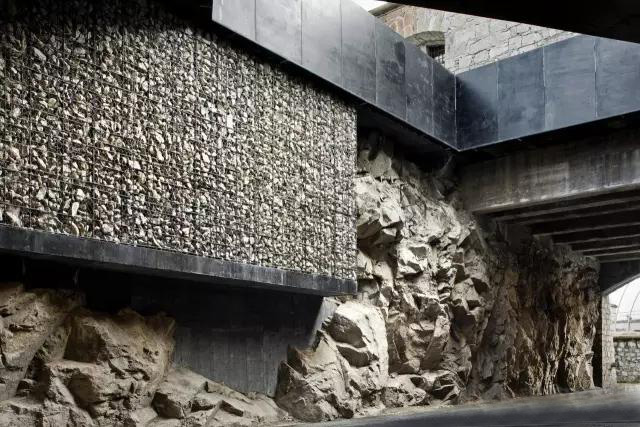 鄭州裝修公司哪家好 地上太擁擠，7個必看的地下建筑設(shè)計案例