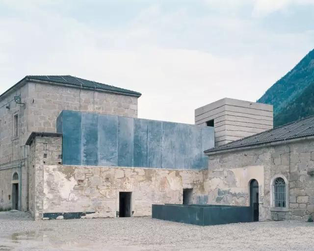 鄭州裝修公司哪家好 地上太擁擠，7個必看的地下建筑設(shè)計案例