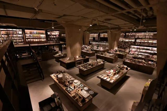 鄭州裝修公司哪家好 地上太擁擠，7個必看的地下建筑設(shè)計案例