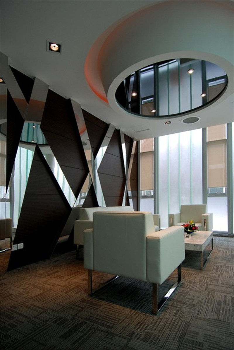 河南裝飾公司|國(guó)貿(mào)招商中心