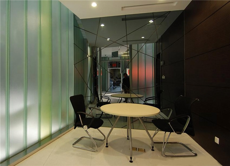 河南裝飾公司|國(guó)貿(mào)招商中心