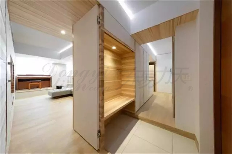 沒有玄關(guān)的戶型別遺憾，你的鞋柜鄭州裝飾公司這樣設(shè)計