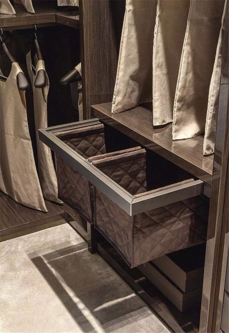 鄭州裝飾公司精裝精致衣帽間，品質(zhì)生活范兒，就是這么迷人