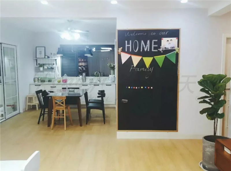 鄭州別墅裝修玩轉(zhuǎn)黑板墻，涂鴉、文藝兩相宜