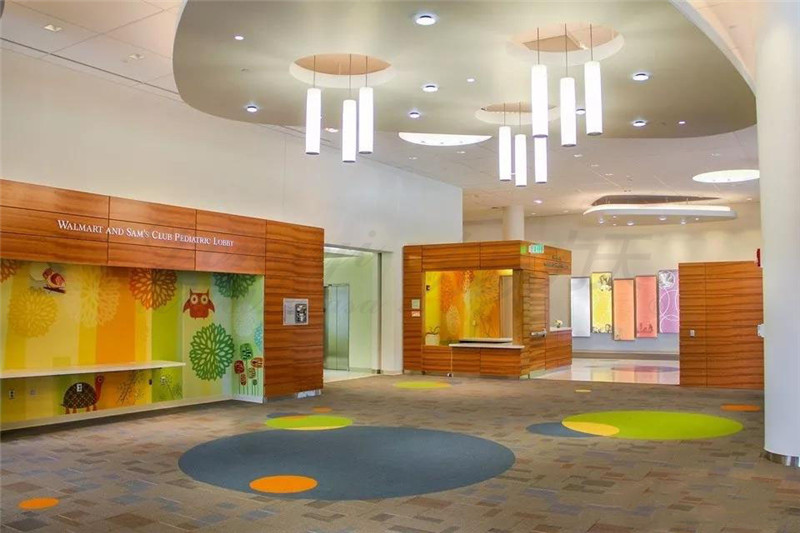 鄭州裝飾公司分享一組充滿活力的美國醫院，裝修設計超贊