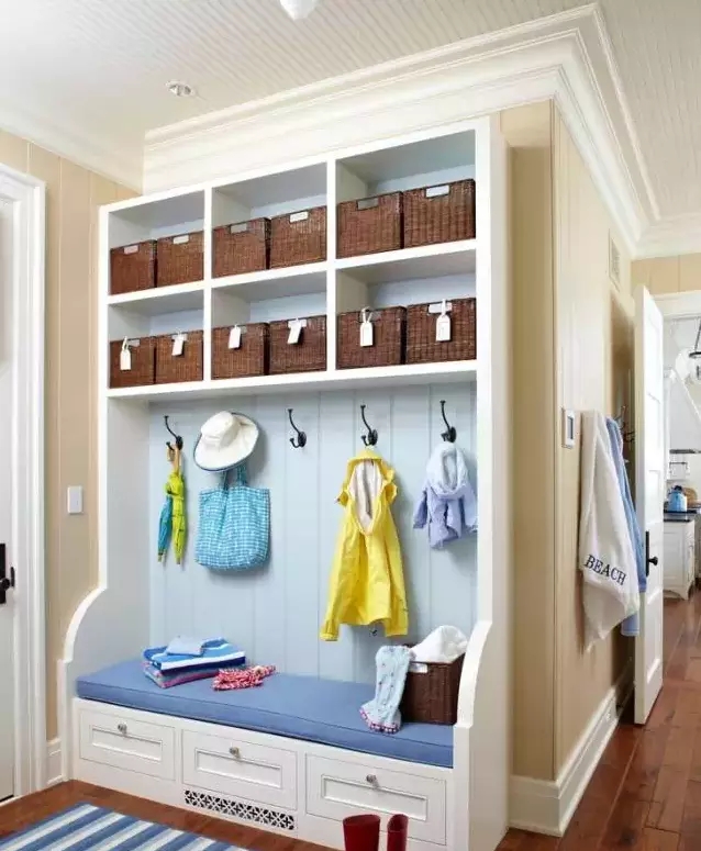 鄭州家裝公司這樣設(shè)計玄關(guān)，家里鞋子不再滿地跑